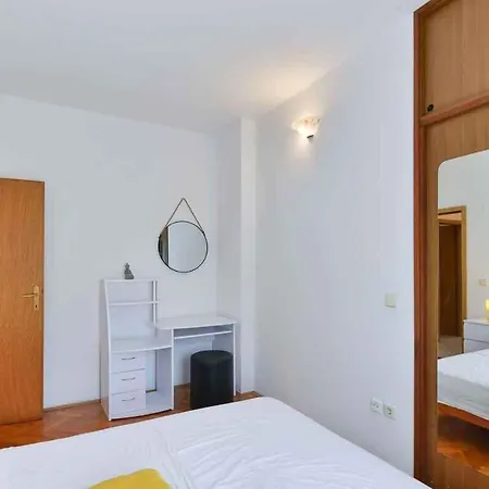 7 Privlaka (Zadar)