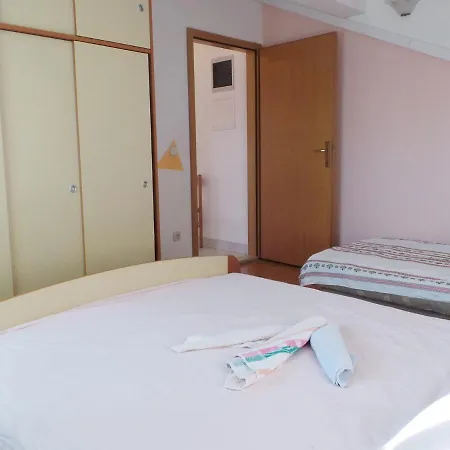 7 Apartment